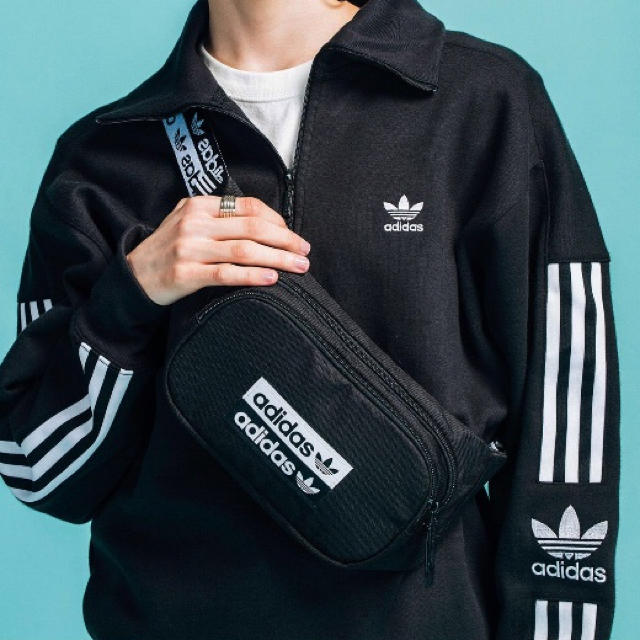 【極美品】adidas Originals ハーフジップ #1439