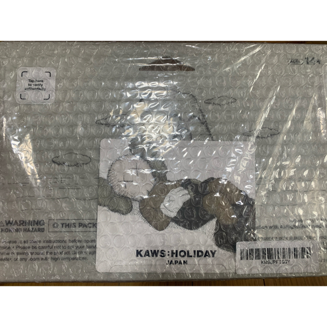 新品】KAWS:HOLIDAY JAPAN 9.5 新品】KAWS:HOLIDAY JAPAN 9.5