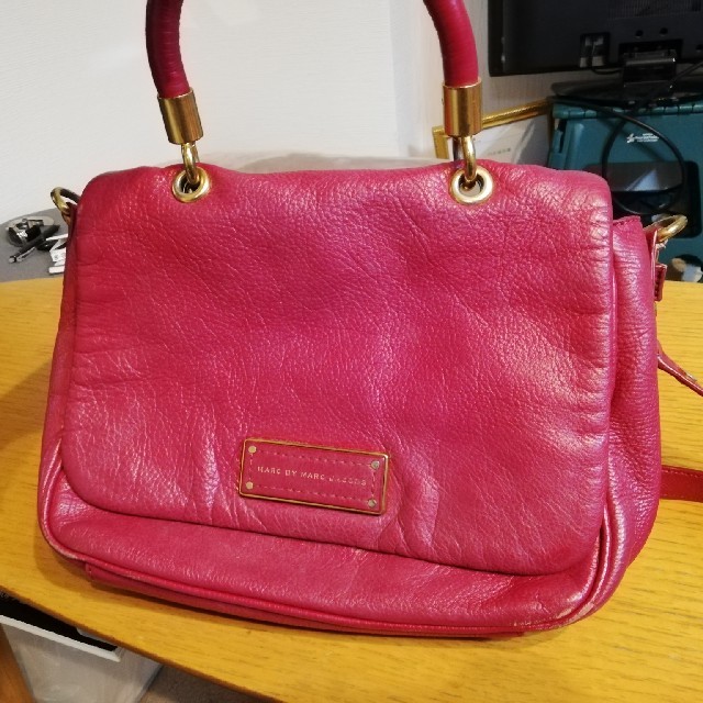 MARC BY MARC JACOBS　ショルダーバッグ レディースのバッグ(ショルダーバッグ)の商品写真