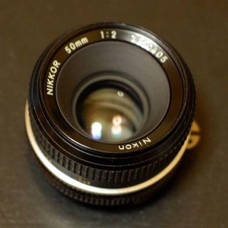 ニコン(Nikon)のAi Nikkor 50mm F2.0(レンズ(単焦点))