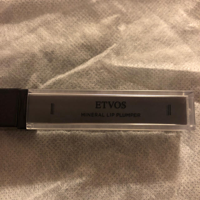 ETVOS(エトヴォス)の新品！エトヴォス   ミネラルプランパー   シアーブラック コスメ/美容のベースメイク/化粧品(リップグロス)の商品写真