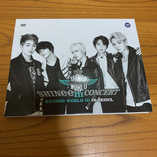 SHINee(シャイニー)のSHINee WORLD III in SEOUL DVD エンタメ/ホビーのDVD/ブルーレイ(ミュージック)の商品写真