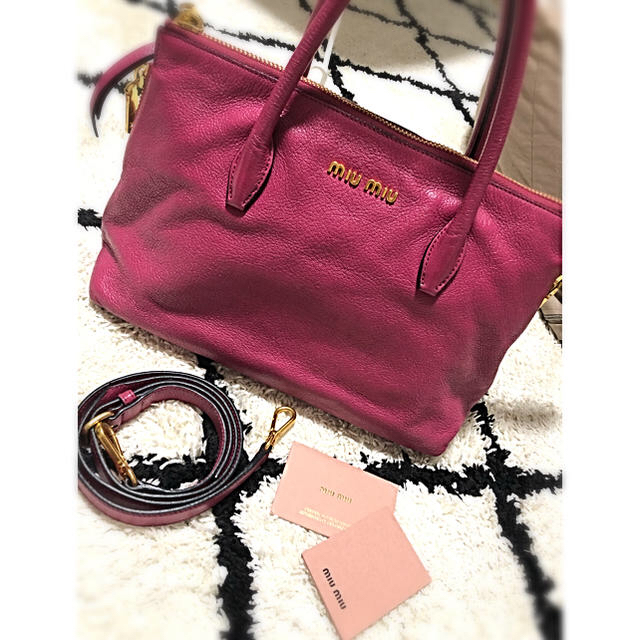 7日まで限定価格！！美品【miu miu】 マドラス 2wayショルダーバッグ