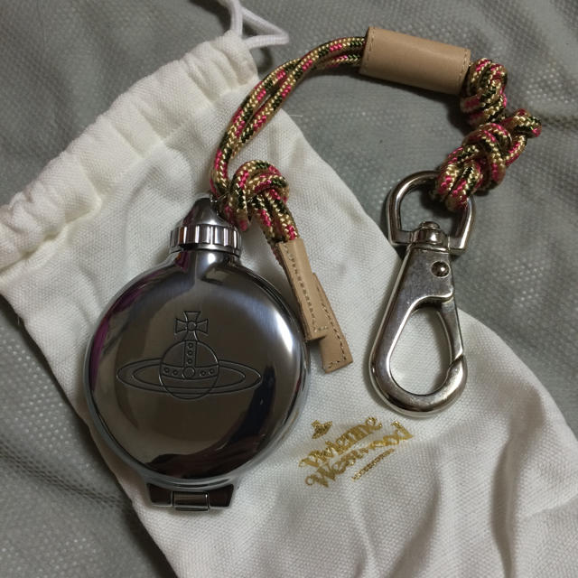 Vivienne Westwood - 新品□ヴィヴィアン*携帯灰皿*ネックレスの通販
