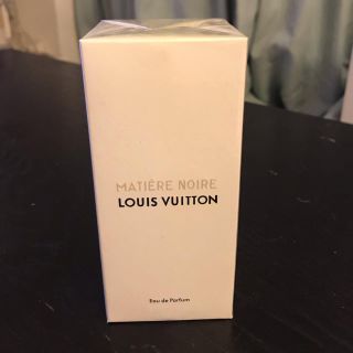 ルイヴィトン(LOUIS VUITTON)のヴィトン  マティエール　ノアール　100ml 新品未開封(香水(女性用))