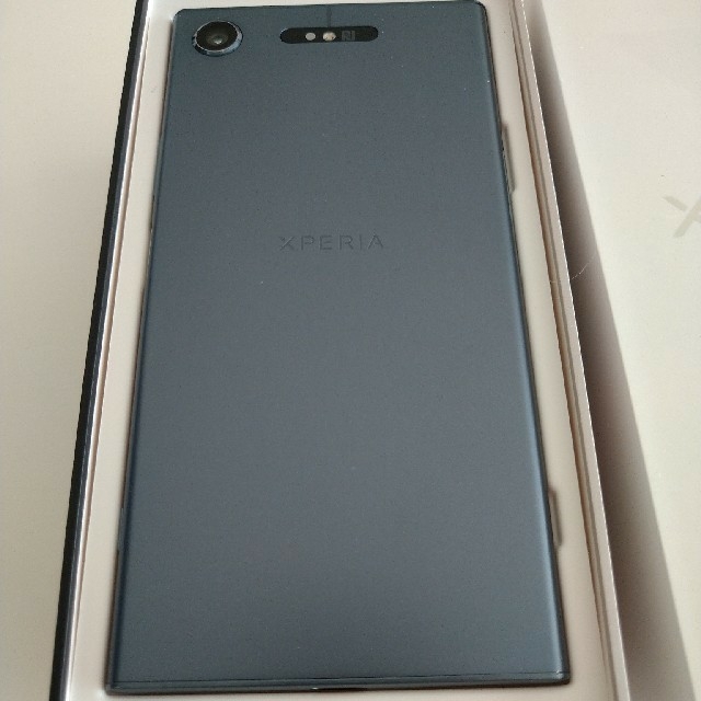 Xperia(エクスペリア)の【おまけ付】XPERIA XZ1 ブルー 海外版SIMフリー スマホ/家電/カメラのスマートフォン/携帯電話(スマートフォン本体)の商品写真