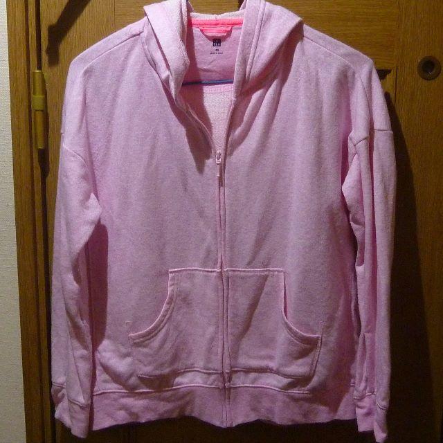 UNIQLO(ユニクロ)のユニクロ　ピンクのパーカー　サイズ150 キッズ/ベビー/マタニティのキッズ服女の子用(90cm~)(ジャケット/上着)の商品写真