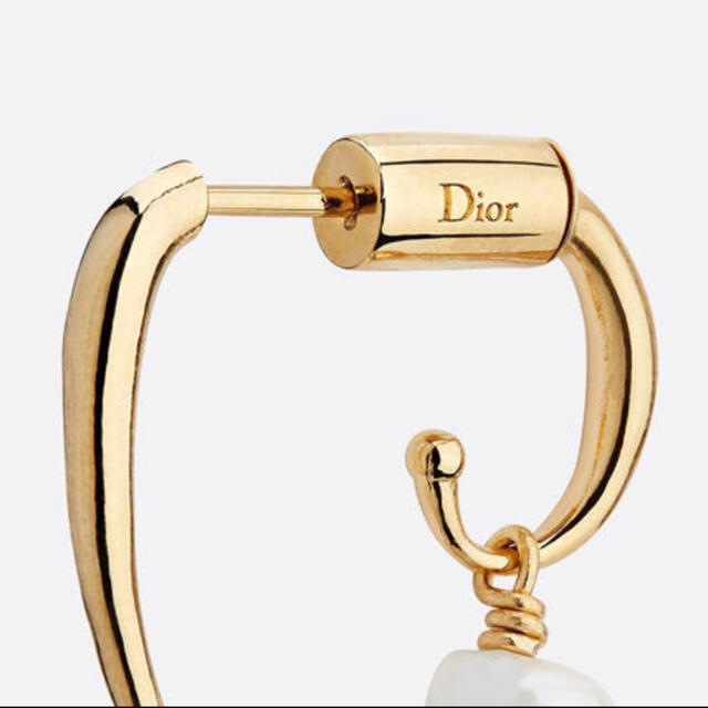 Dior(ディオール)の【新品】DIOR ホワイト カルチャードパール ピアス レディースのアクセサリー(ピアス)の商品写真