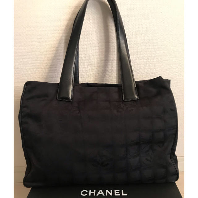 レディースCHANEL ニュートラベルラインMMトート