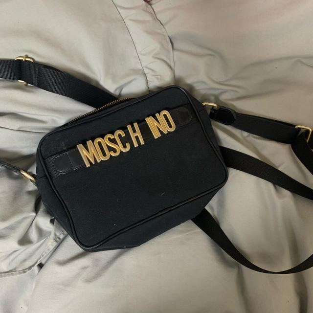 MOSCHINO(モスキーノ)の本日だけ値下げ　モスキーノ　ショルダーバッグ　moschino レディースのバッグ(ショルダーバッグ)の商品写真