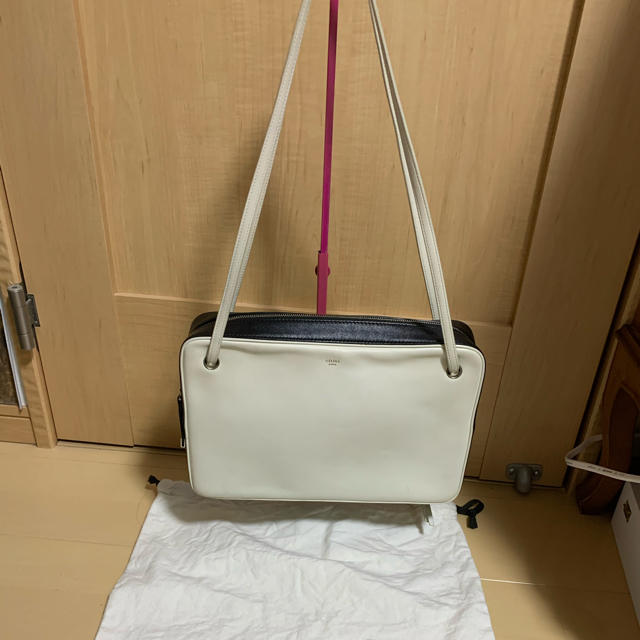 Celine 最終値下げ セリーヌside Lock Bag 23万celineショルダーの通販 By ころん S Shop セリーヌならラクマ