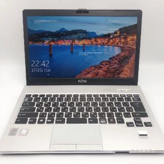 フジツウ(富士通)の格安美品! 富士通S935 i5/4G/SSD128GB★/Office/239(ノートPC)