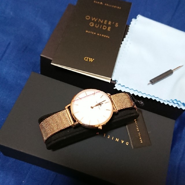 Daniel Wellington(ダニエルウェリントン)の【大人気】ダニエルウェリントン 腕時計 メルローズ 32mm 5点セット レディースのファッション小物(腕時計)の商品写真