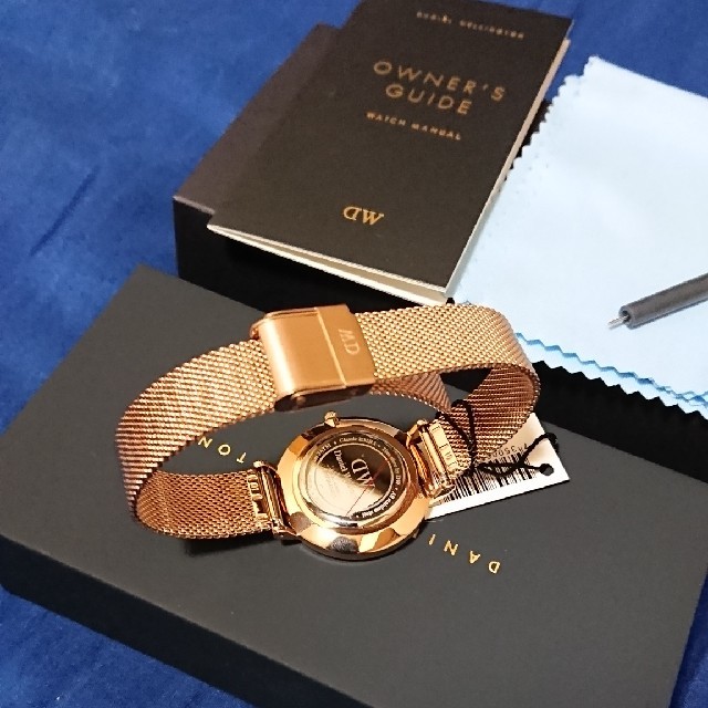 Daniel Wellington(ダニエルウェリントン)の【大人気】ダニエルウェリントン 腕時計 メルローズ 32mm 5点セット レディースのファッション小物(腕時計)の商品写真