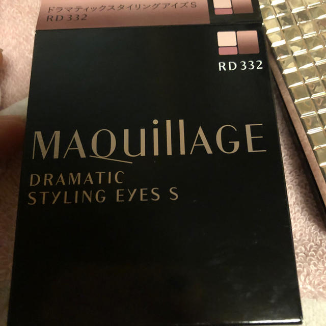 MAQuillAGE(マキアージュ)のマキアージュ ドラマティックスライリングアイズRD332 コスメ/美容のベースメイク/化粧品(アイシャドウ)の商品写真