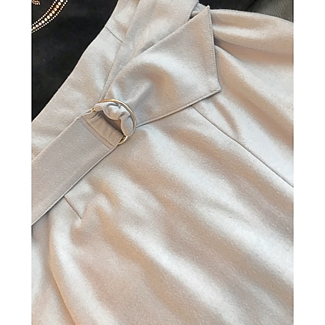 STRAWBERRY-FIELDS(ストロベリーフィールズ)のストロベリーフィールズブルーひざ丈スカート レディースのスカート(ひざ丈スカート)の商品写真