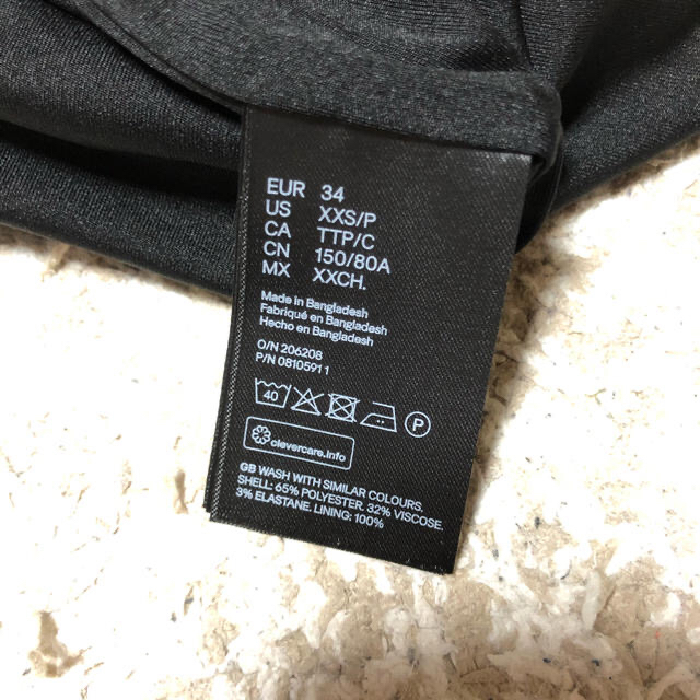 H&M - 【Nooo様専用】H&M タイト ワンピース 千鳥柄 半袖の通販 by