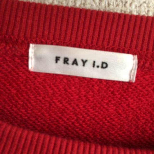 FRAY I.D(フレイアイディー)のタイムセールレッドトレーナー レディースのトップス(トレーナー/スウェット)の商品写真