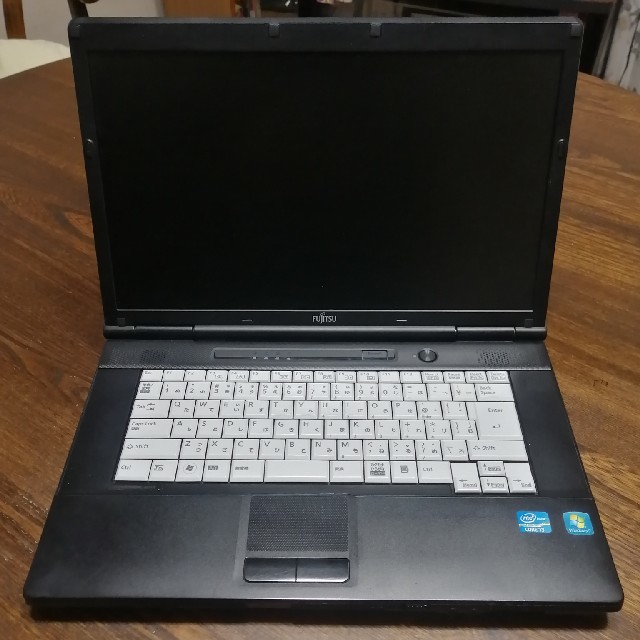 Windows10 富士通 FMV Lifebook A572/E SSD搭載！