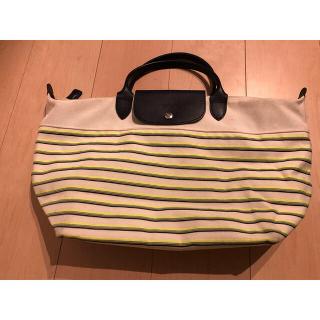 LONGCHAMP(ロンシャン)のLongchamp プリアージュ　m size レディースのバッグ(トートバッグ)の商品写真