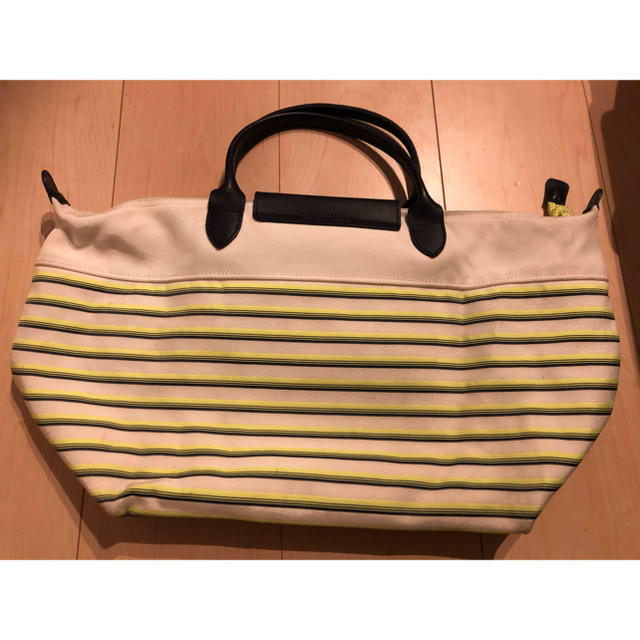 LONGCHAMP(ロンシャン)のLongchamp プリアージュ　m size レディースのバッグ(トートバッグ)の商品写真