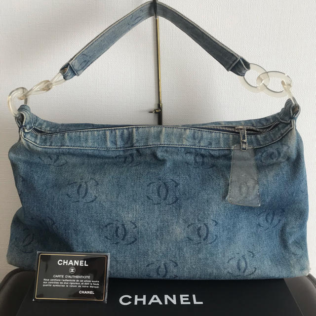 CHANELデニムライン　プラチェーンショルダー