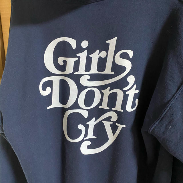 Girls Don't Cry パーカー Lサイズ