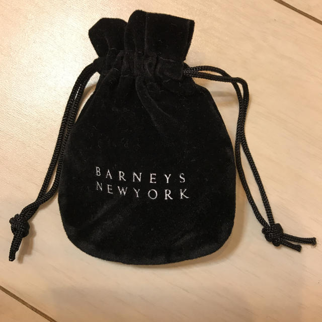 BARNEYS NEW YORK(バーニーズニューヨーク)のバーニーズニューヨーク　巾着　小袋 レディースのファッション小物(ポーチ)の商品写真