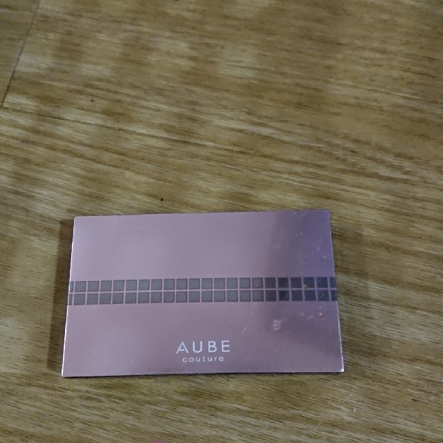 AUBE couture(オーブクチュール)のオーブ アイブロー コンパクト コスメ/美容のベースメイク/化粧品(パウダーアイブロウ)の商品写真