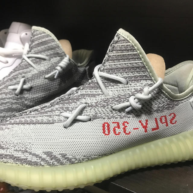 adidas(アディダス)の【今日だけ値下げ】yeezy boost 350v2 ブルーティント  メンズの靴/シューズ(スニーカー)の商品写真