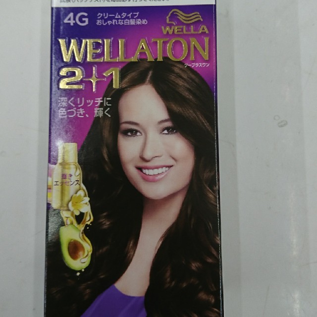 WELLA(ウエラ)の★新品・未使用★ WELLA ウェラ 白髪染め 4G×4個セット コスメ/美容のヘアケア/スタイリング(白髪染め)の商品写真