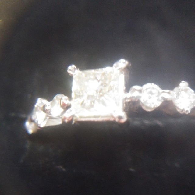 はな様専用pt9000   0・376  0・20プリンセスカットダイヤモンド レディースのアクセサリー(リング(指輪))の商品写真