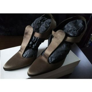 ヴァネッサブリューノ(vanessabruno)のvanessabruno サテンサンダル size40(サンダル)