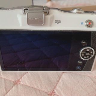 ミラーレス一眼売り切り最終値下げOLYMPUS PEN mini