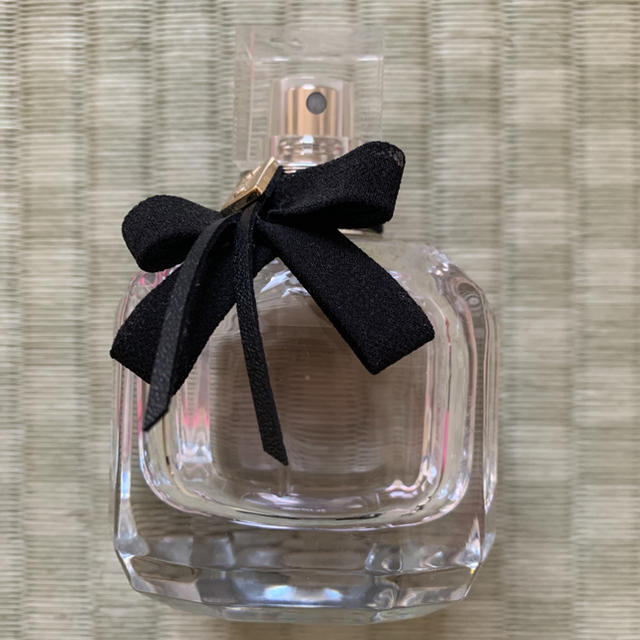 Yves Saint Laurent Beaute(イヴサンローランボーテ)のモンパリ コスメ/美容の香水(香水(女性用))の商品写真