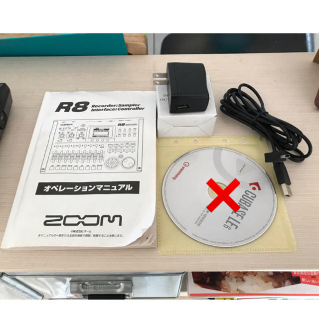 Zoom(ズーム)のZOOM R8 MTR マルチトラックレコーダー 楽器のレコーディング/PA機器(MTR)の商品写真