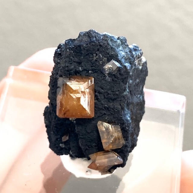 【鉱物標本】ツーソン購入品 ウルフェナイト  原石 ナミビア産