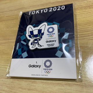 ギャラクシー(Galaxy)のgalaxy ピンバッジ　東京オリンピックコラボ　非売品(バッジ/ピンバッジ)