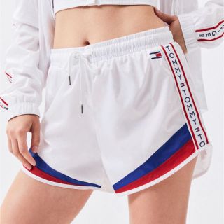 トミーヒルフィガー(TOMMY HILFIGER)の【新品】TOMMY HILFIGER SPORT ショートパンツ　値下げ中(ショートパンツ)