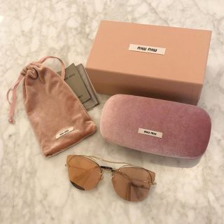 ミュウミュウ(miumiu)の【美品】miu miu ミュウミュウ バタフライ サングラス(サングラス/メガネ)