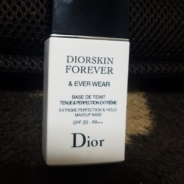 Dior(ディオール)のorange様専用フォーエヴァー&エヴァーベース コスメ/美容のベースメイク/化粧品(化粧下地)の商品写真