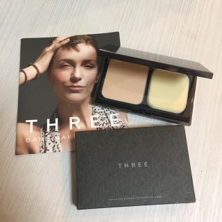 スリー(THREE)の新品未使用❗️THREE 定価¥6000 ファンデ&専用ケース(ファンデーション)