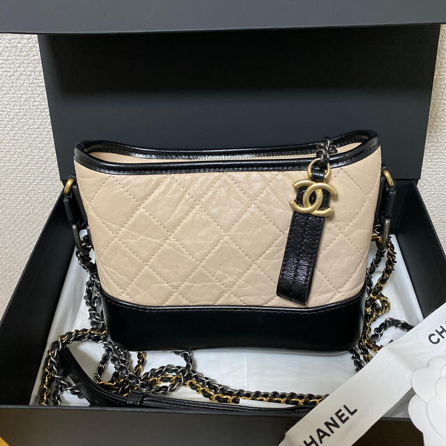 🖤Chanel 23C Small Hobo Bag🖤, Luxury, Bags & Wallets on Carousell