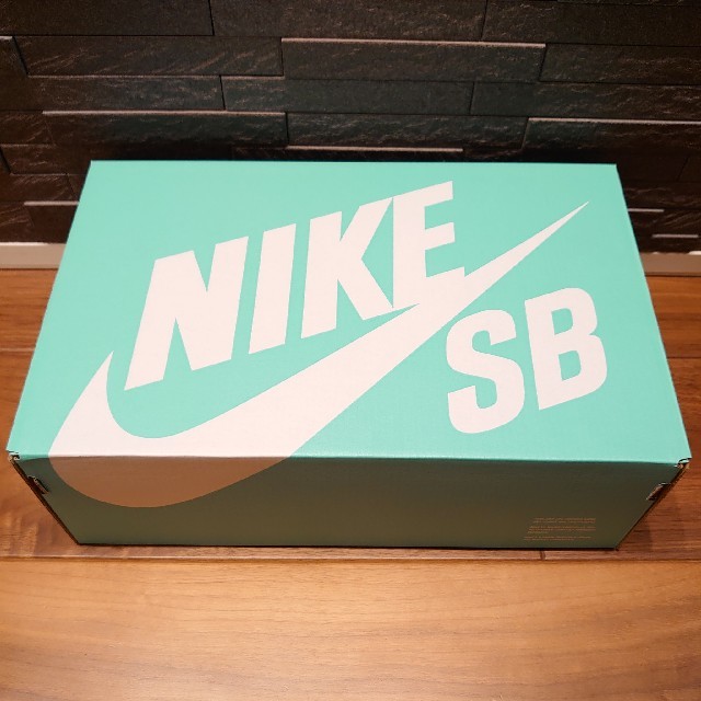 NIKE(ナイキ)のナイキ SB GTS リターンPRM L 27.5cm メンズの靴/シューズ(スニーカー)の商品写真