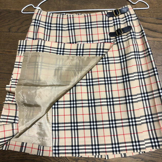 BURBERRY - 美品・バーバリー・チェック柄スカート・150サイズの通販