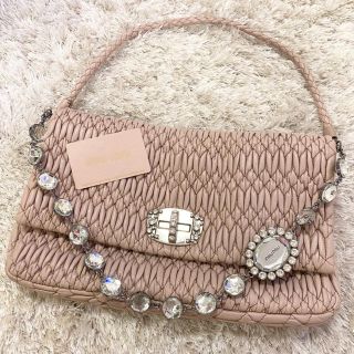 miumiu風　クラッチハンドバッグ