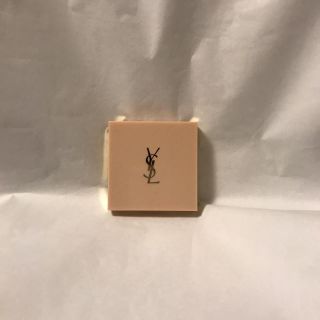 イヴサンローランボーテ(Yves Saint Laurent Beaute)のイヴ  サンローランラディアントタッチ3Dグロウ(フェイスパウダー)