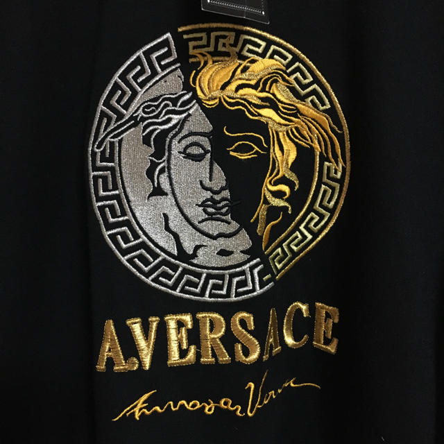 VERSACE(ヴェルサーチ)の90s VERSACE【ベルサーチ】メデューサ刺繍入りスウェット！ビンテージ！ メンズのトップス(スウェット)の商品写真