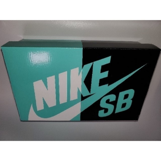 NIKE(ナイキ)の27cm NIKE SB POETS ZOOM BRUIN QS メンズの靴/シューズ(スニーカー)の商品写真