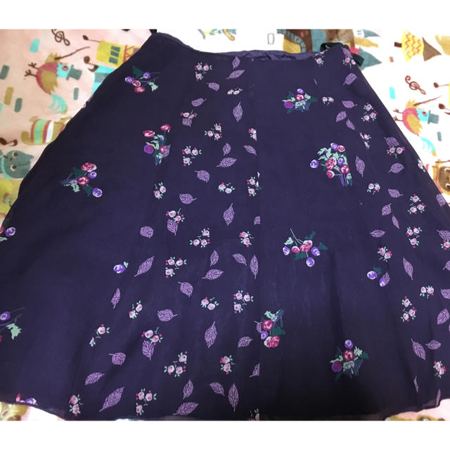 ANNA SUI(アナスイ)のANNA SUI 花柄スカート(パープル) レディースのスカート(ひざ丈スカート)の商品写真